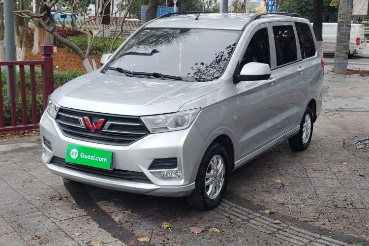 Used Wuling Hongguang 2019 1.5L S Standard Version China VI LAR