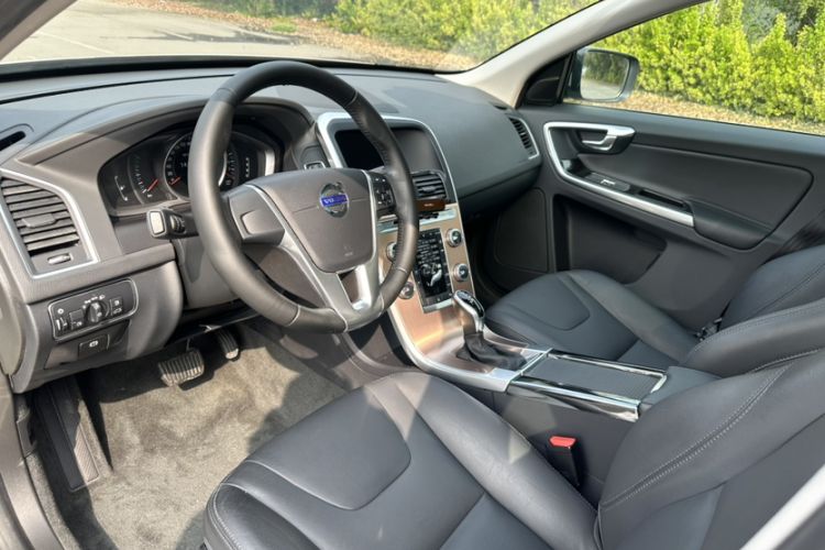 Used Volvo XC60 2017 T5 Smart Upgrade Edition