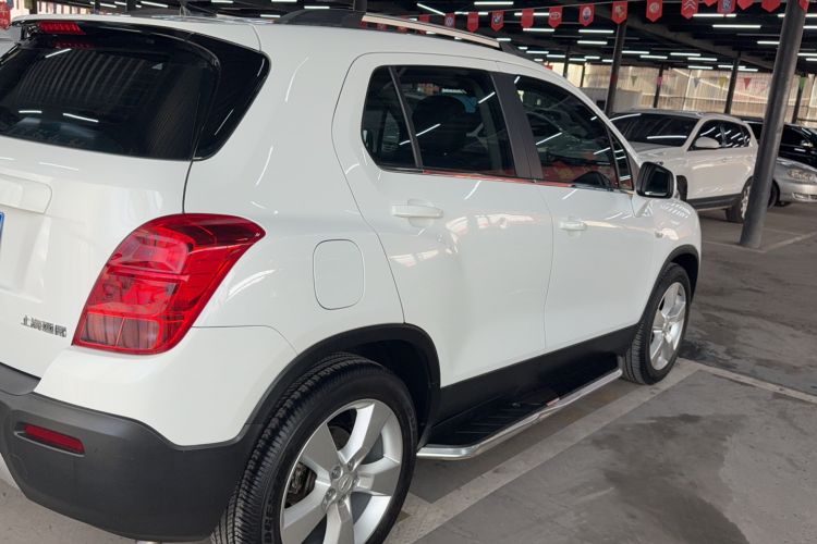 Used Chevrolet Trax 2014 1.4T Automatic Two-Wheel Drive Luxury Model Exterior 5