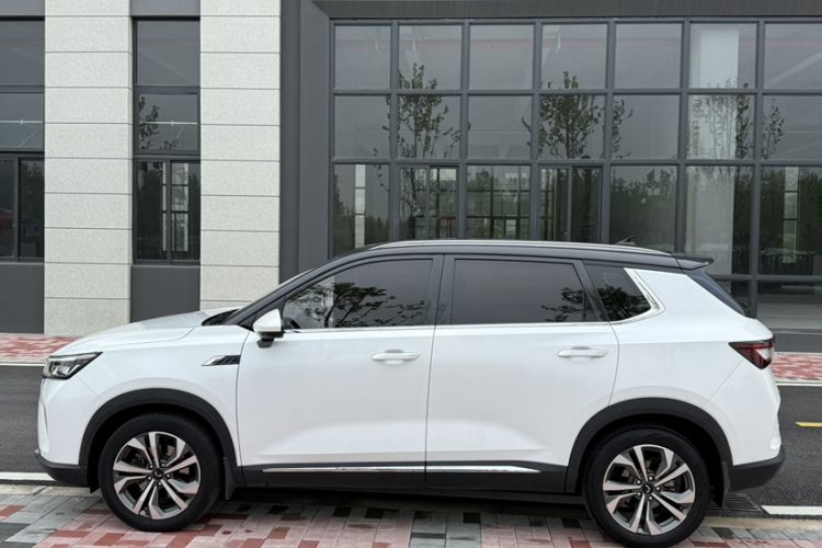 Used Wuling Asta 2021 1.5T CVT Starlight Edition Exterior 6