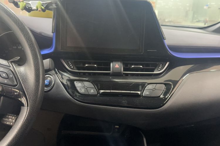 Used Toyota C-HR 2018 2.0L Leading Edition China V-standard Audio And AC Panel