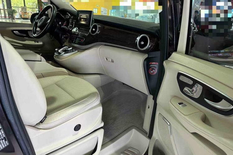 Used Mercedes-Benz V-Class 2016 V 260 Prestige Edition
