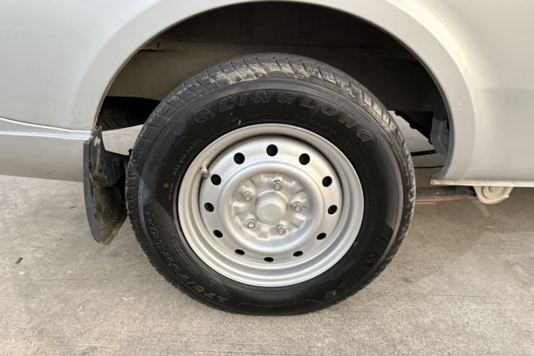 Used Wuling Rongguang EV 2022 Basic Passenger Bus Powered by Penghui Battery
