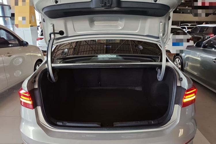 Used Volkswagen Lavida 2019 1.5L Automatic Comfort Edition China VI Standard