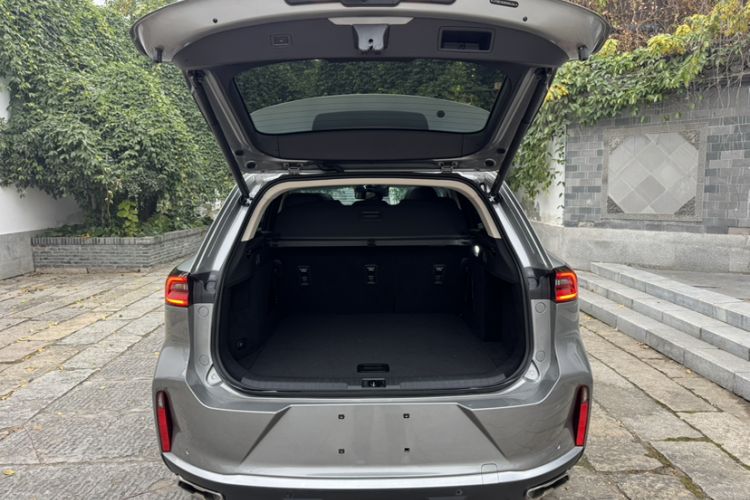 Used EXEED Lingyun 2024 300T Two-Wheel Drive Starlight Edition
