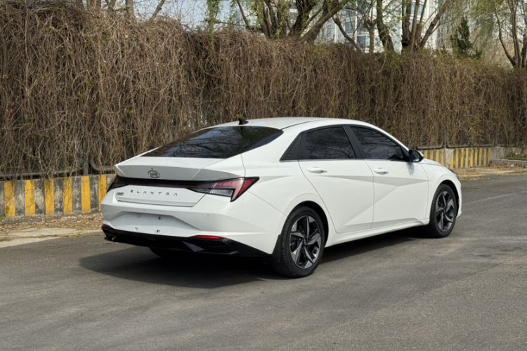 Used Hyundai Elantra 2022 1.5L CVT GLX Elite Edition Exterior 6