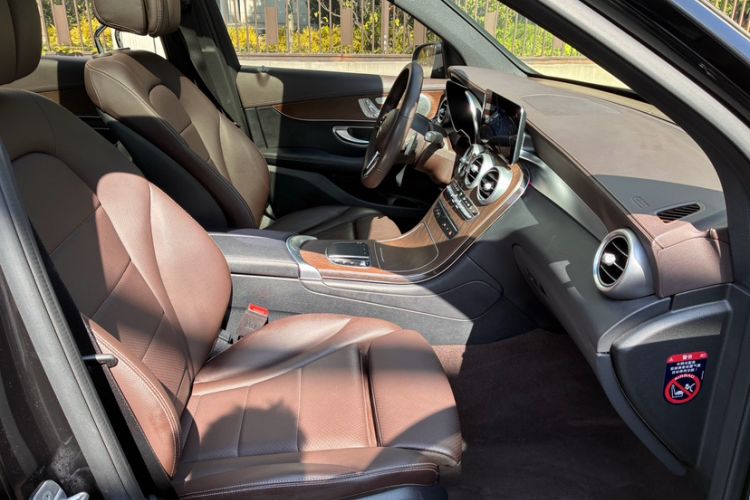 Used Mercedes-Benz GLC 2022 GLC 300 L 4MATIC Dynamic Edition Prestige Model Interior 3