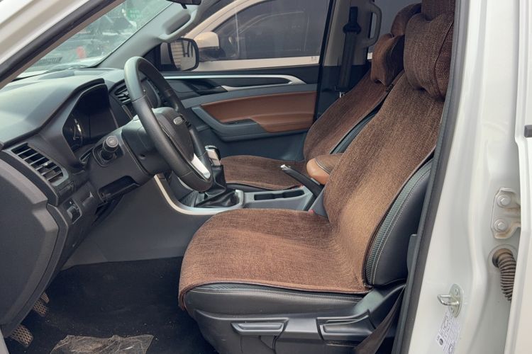 Used SAIC MAXUS T70 2020 2.0T Diesel Manual 4x4 Australian Version with Long Bed and High Ground Clearance
