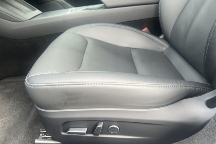 Used Tesla Model 3 2023 Rear-Wheel-Drive Version