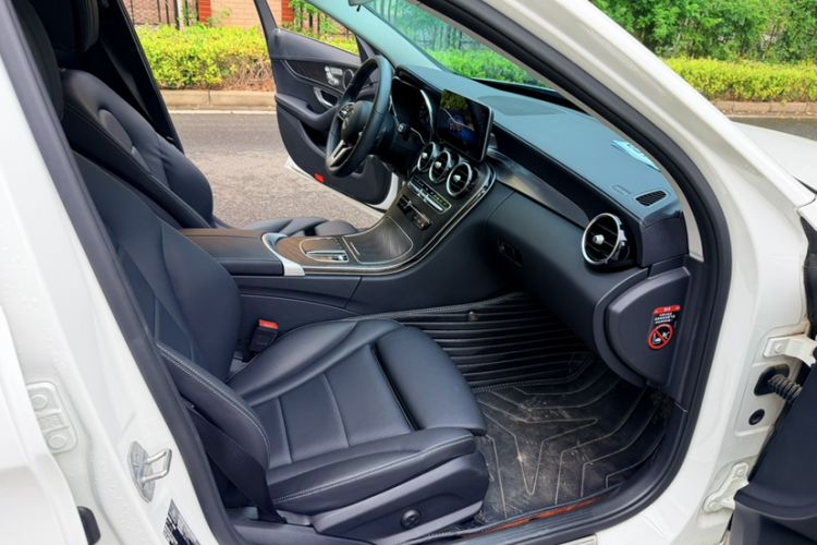 Used Mercedes-Benz C-Class 2019 Restyled C 260 L Sport Edition Interior 3