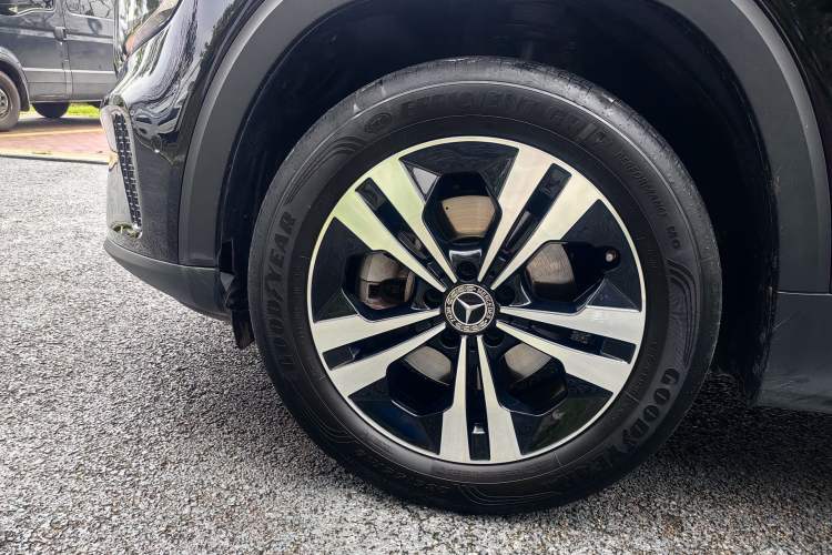 Used Mercedes-Benz GLB 2024 GLB 200 Dynamic Edition Exterior 4