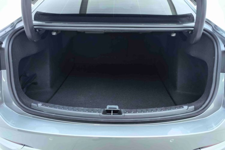 Used Ford Mondeo 2025 2.0T EcoBoost Luxury Version