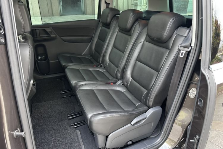 Used Volkswagen Sharan 2016 380TSI Comfort Edition 7-Seater Interior 6