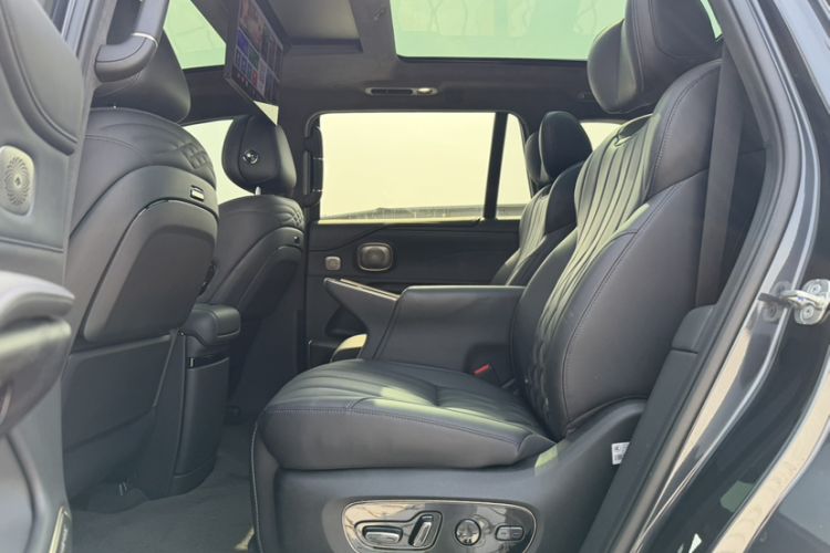 Used Hyptec HL 2025 700 Ultra Six-Seater All-Wheel-Drive LiDAR Version