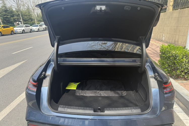 Used Geely Galaxy 8 2025 130km EM-P Starship Edition Trunk