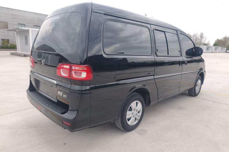 Used FORTHING Lingzhi 2023 M5L 1.6L Comfort 9-Seater Exterior 7