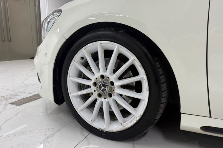 Used Mercedes-Benz CLA 2017 CLA 220 4MATIC Polar Limited Edition Exterior 4