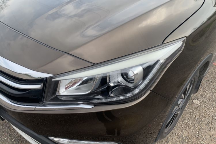 Used CHANGAN OSHAN A800 2017 1.5T Manual Luxury Model Exterior 9