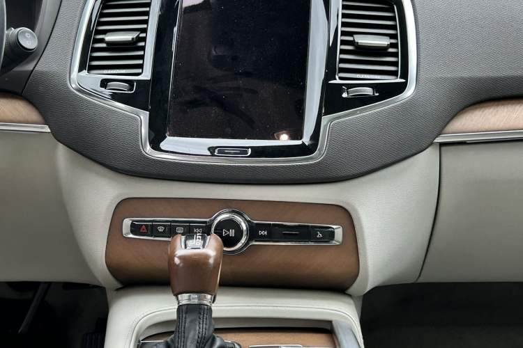 Used Volvo XC90 2015 T6 Zhiya Edition 7-seater
