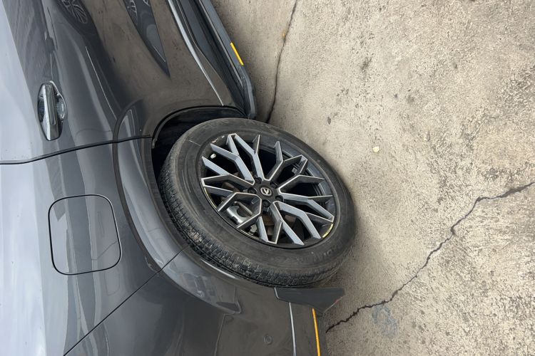 Used Changan UNI-Z New Energy 2024 Blue Whale Smart Electric iDD 125km Excellence Model
