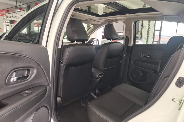 Used Honda Vezel 2020 1.5L CVT Luxury Edition
