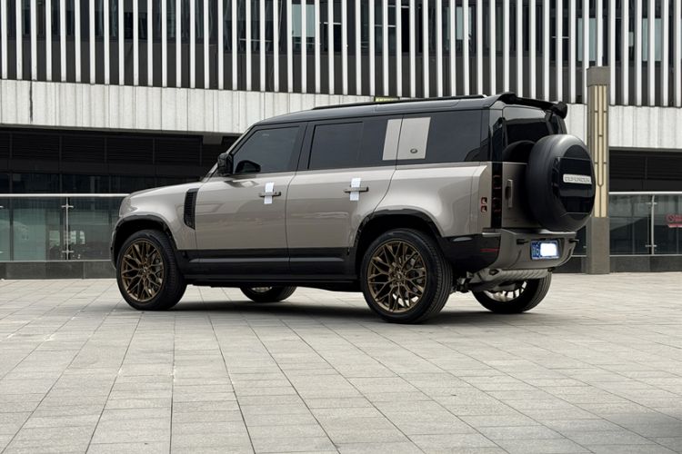 Used Land Rover Defender 2023 110 3.0T P400 X-DYNAMIC HSE Exterior 9