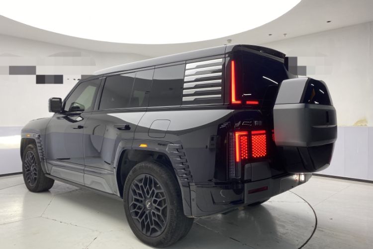 Used Yangwang U8 2023 Luxury Edition
