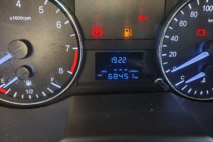 Used JAC Refine M3 2018 1.6L Express Edition 7-Seater
