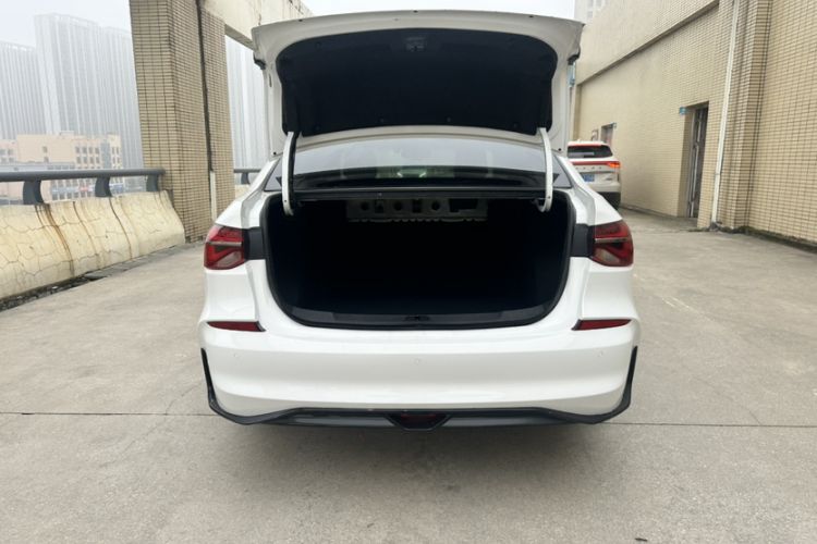 Used Chevrolet Monza 2019 RS 330T Automatic Comfort Edition China VI Standard