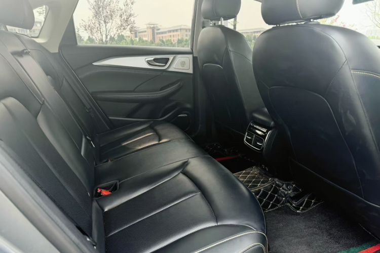 Used Roewe i6 MAX 2020 300TGI Automatic "Swell Cool Smart Drive" Edition