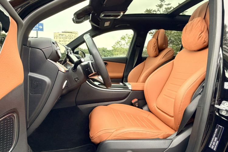 Used Mercedes-Benz GLC 2024 Refreshed GLC 300 L 4MATIC Dynamic Version 5 Seats