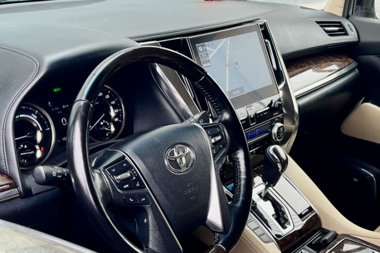 Used Toyota Alphard 2020 Dual-Engine 2.5L Luxury Edition