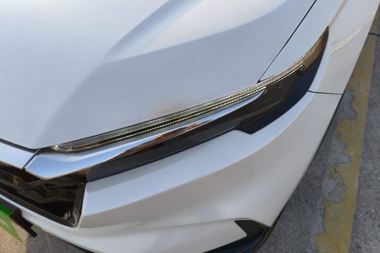 Used Honda CR-V 2024 2.0L eHEV Two-Wheel Drive Smart Edition
