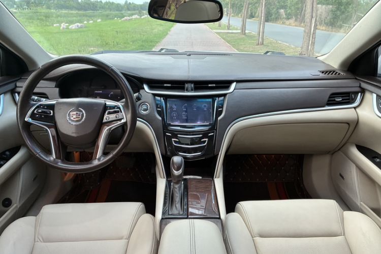 Used Cadillac XTS 2013 28T Comfort Model