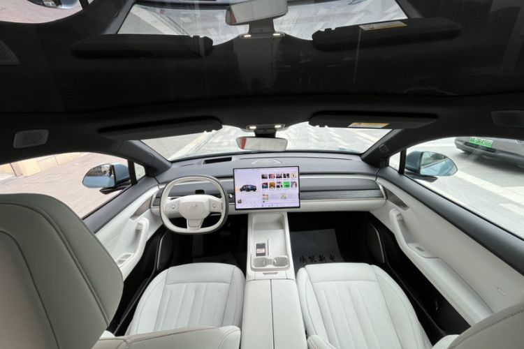 Used ONVO L60 2024 60 kWh Rear-Drive Version