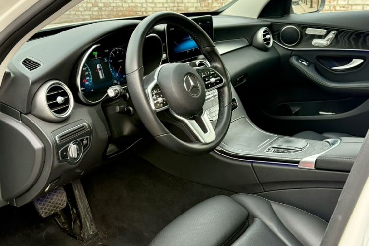 Used Mercedes-Benz C-Class 2020 Facelifted C 260 Estate