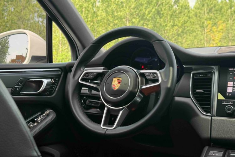 Used Porsche Macan 2017 Macan 2.0T
