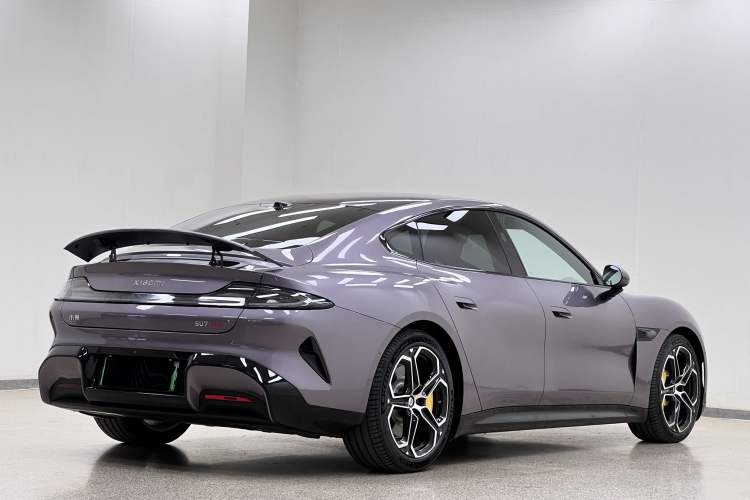 Used Xiaomi Auto SU7 2024 Four-Wheel Drive Ultra-Long Range Advanced Intelligent Driving Max Edition Exterior 1