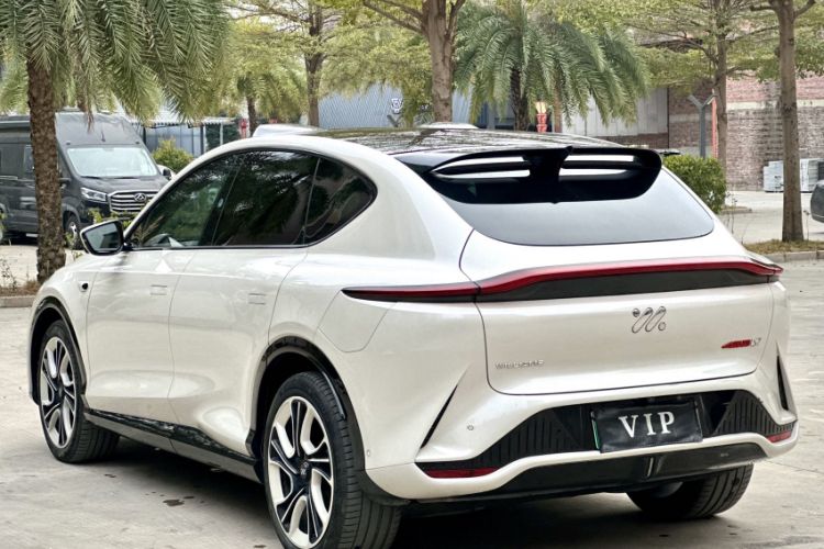 Used IM LS7 2023 100kWh Pro All-Wheel-Drive Version Exterior 2