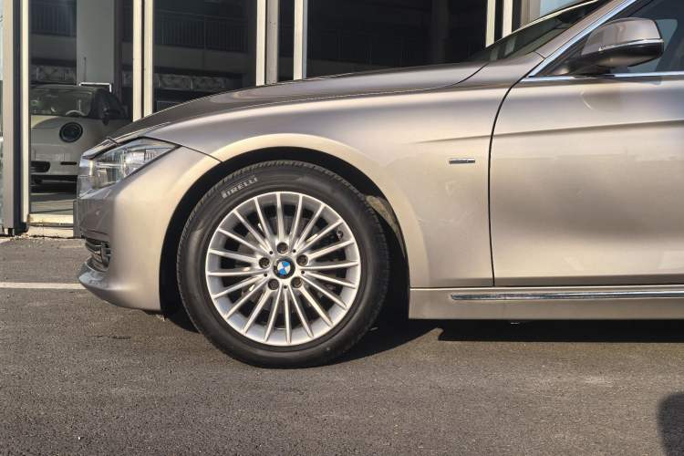 Used BMW 3 Series 2015 320Li Luxury Design Package Premium Edition