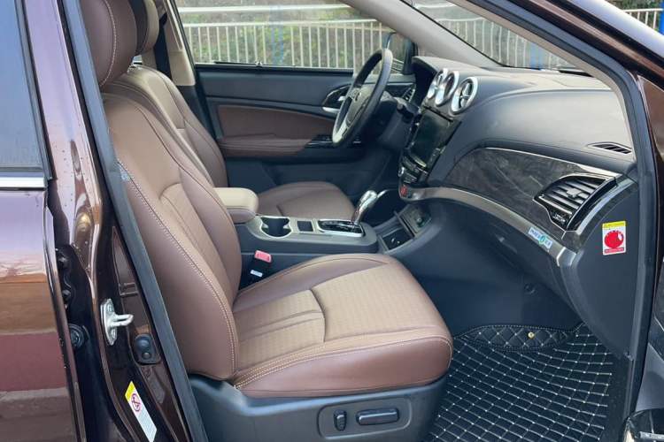 Used BYD S7 2016 2.0T Automatic Prestige Plus Right Front Seat