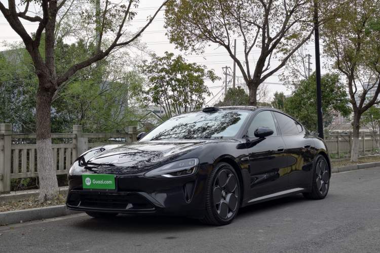 Used Xiaomi Auto SU7 2024 Four-Wheel Drive Ultra-Long Range Advanced Intelligent Driving Max Edition
