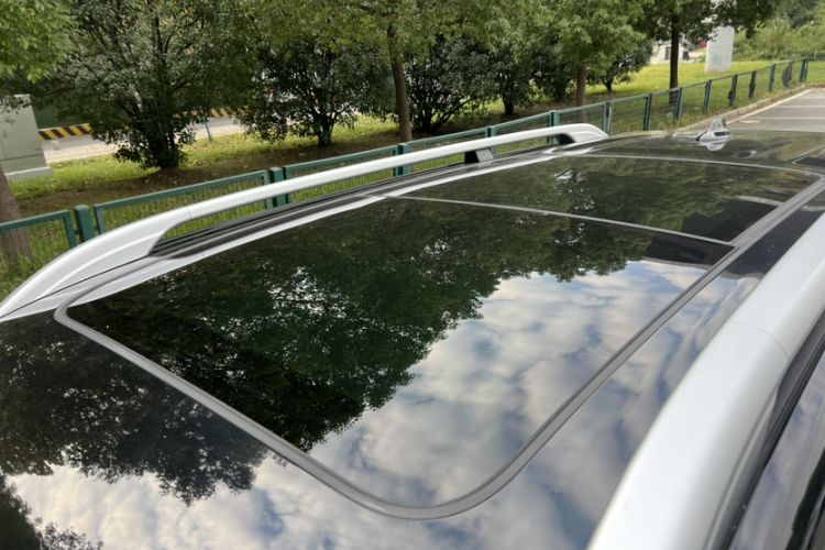 Used Roewe RX8 2018 30T Smart Connectivity All-Wheel Drive Supreme Edition