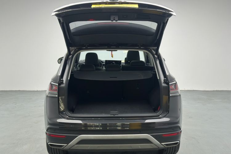 Used Volkswagen Tayron 2023 280TSI Two-Wheel-Drive Luxury Plus Advanced Version Trunk