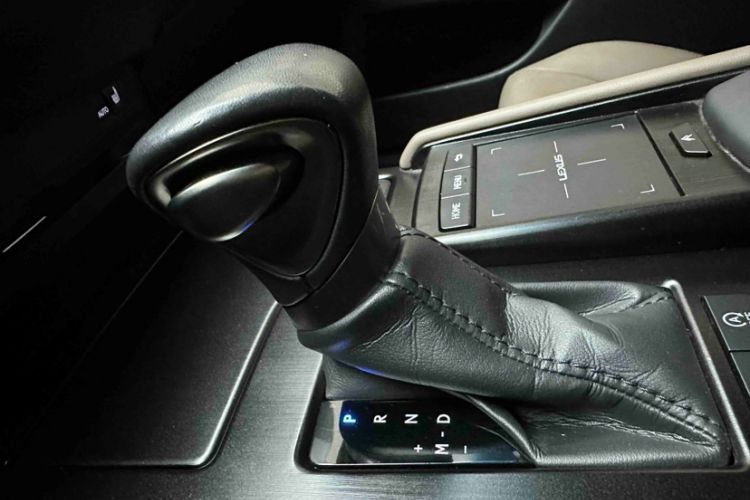 Used Lexus ES 2021 200 Excellence Edition
