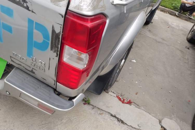 Used Dongfeng Ruichi 2021 2.4L Gasoline Two-Wheel-Drive Base Model for Entrepreneurship Model 2TZD