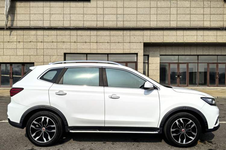 Used Roewe RX5 2016 20T Two-Wheel Drive Automatic Internet Smart Edition