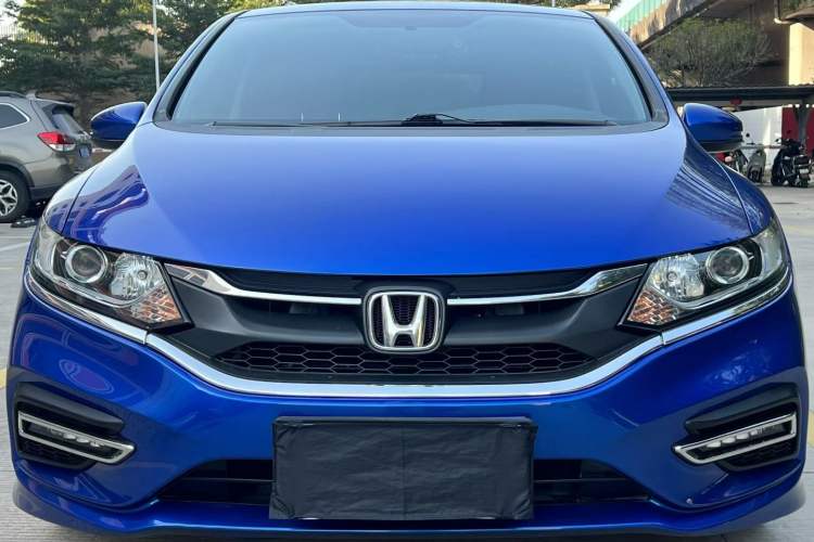 Used Honda Jade 2017 1.8L automatic Comfort version 5 seats
