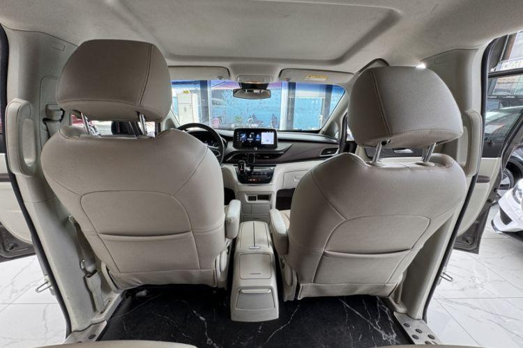 Used Buick GL8 2023 Land Executive Class Smart Enjoyment Model Interior 5