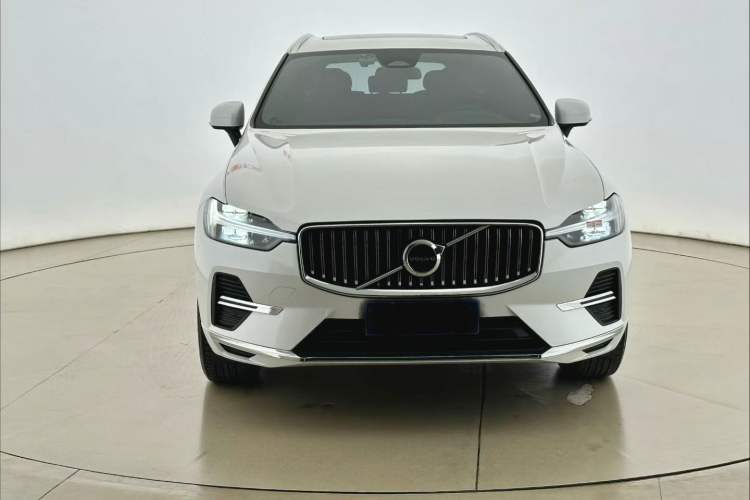 Used Volvo XC60 2022 B5 4x4 Zhiyi Luxury Edition
